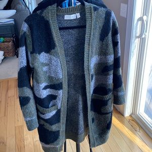 Long camo cardigan sz XS RD style